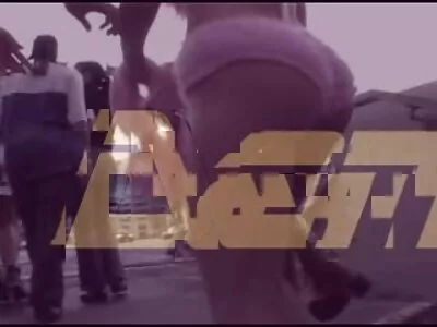 Horny ਏਸ਼ੀਆਈ ਕੁੜੀ ਉਸ ਦੇ ਗਿੱਲੇ ਚੂਤ ਨੂੰ fingering ਅਤੇ ਕੁੱਕੜ sucking